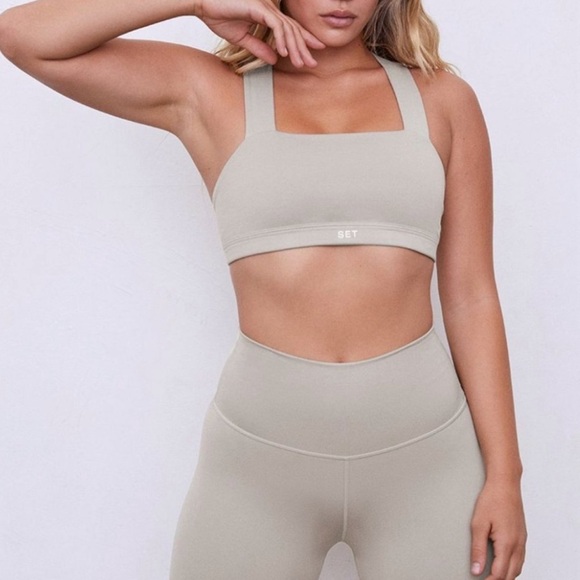 Set Active - Sand Set - Picture 3 of 7